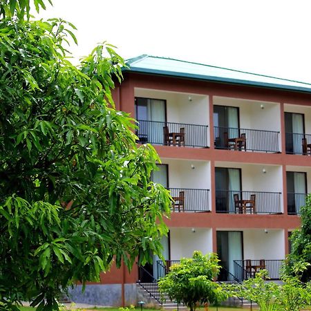 Grand & Gangula Hotel Dambulla Bagian luar foto