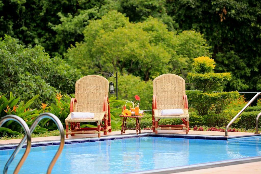 Grand & Gangula Hotel Dambulla Bagian luar foto