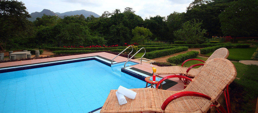 Grand & Gangula Hotel Dambulla Bagian luar foto