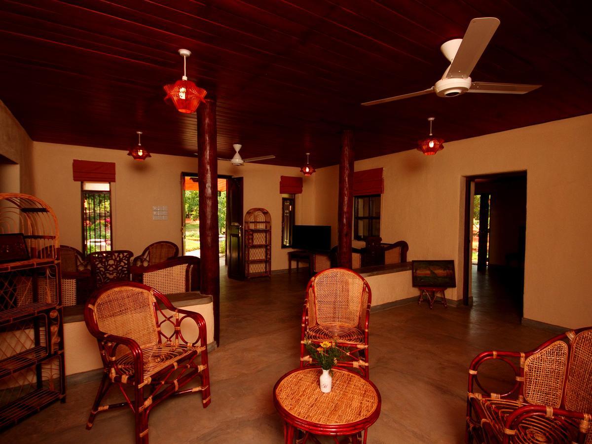 Grand & Gangula Hotel Dambulla Bagian luar foto