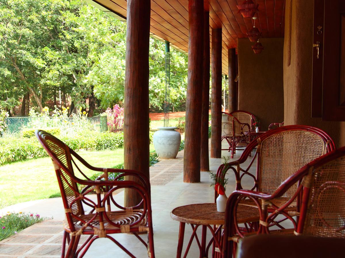Grand & Gangula Hotel Dambulla Bagian luar foto