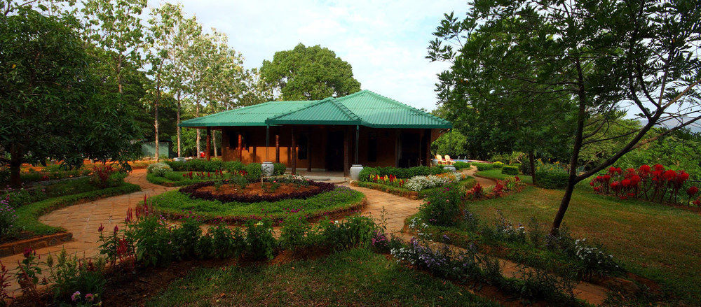 Grand & Gangula Hotel Dambulla Bagian luar foto