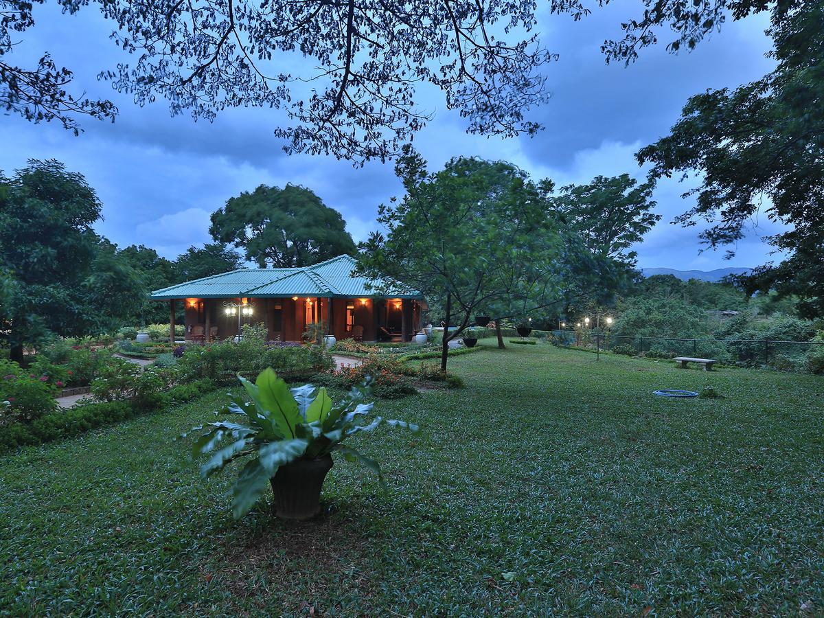Grand & Gangula Hotel Dambulla Bagian luar foto