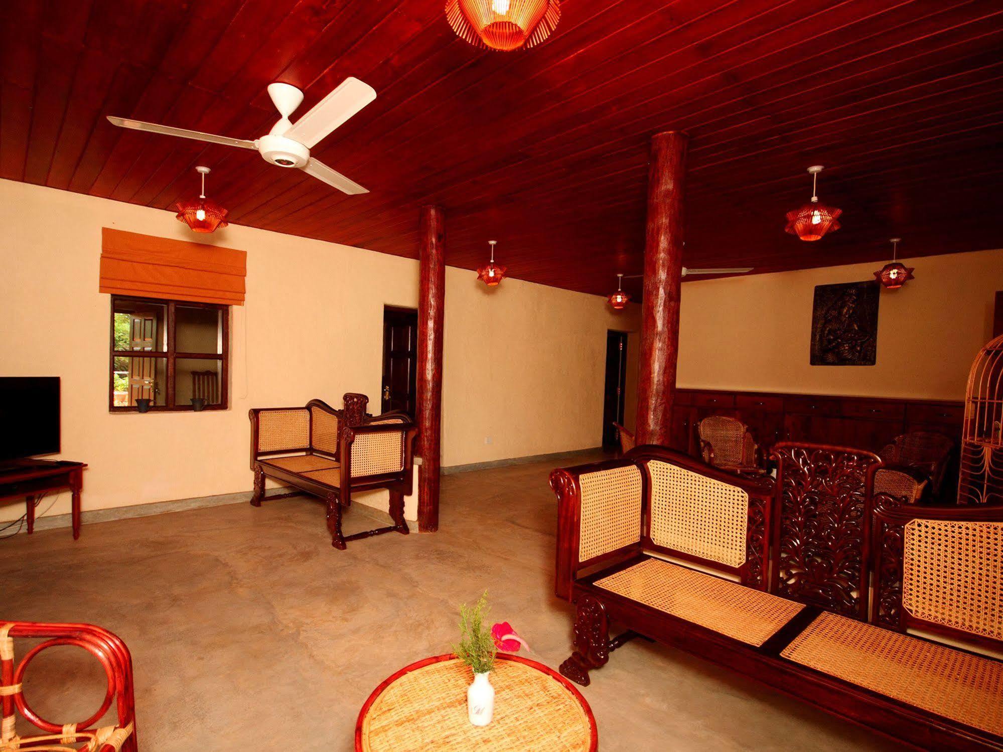 Grand & Gangula Hotel Dambulla Bagian luar foto